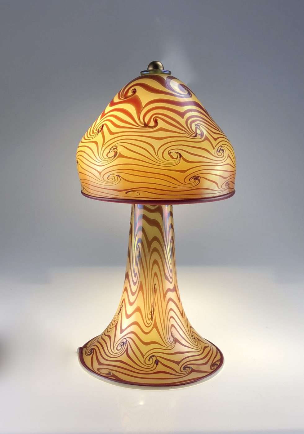 Gold Luster Ruby Decoration Wave